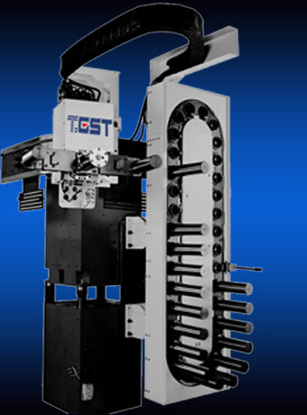 <div>滑轨式刀库一般情况下刀库位　　 .</div>
        <div>于主轴左侧，也可根据机床结　　 .</div>
        <div>构的要求刀库设计在主轴右侧　　 .</div>